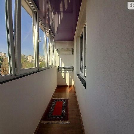 Family And Friends Apartment Ternopil Luaran gambar